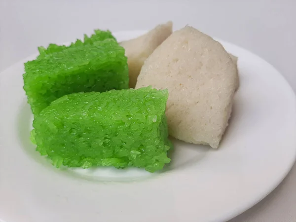 Jadah Ketan Branco Wajik Ketan Verde Dois Lanches Tradicionais Indonésia — Fotografia de Stock