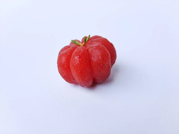 Früchte Von Eugenia Uniflora Isoliert Auf Weißem Hintergrund — Stockfoto