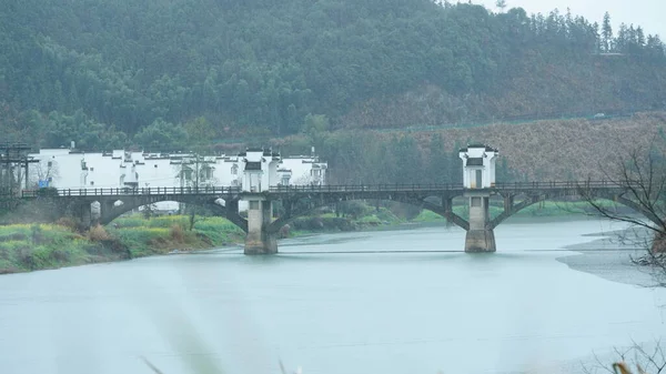 Viejo Puente Piedra Arqueada Hecho Hace Muchos Años Campo China —  Fotos de Stock