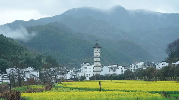 Beautiful Old Traditional Chinese Village View Mountains Located Countryside Southern — Stock Photo, Image