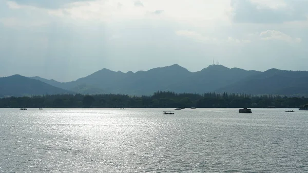 Belas Paisagens Lago Cidade Hangzhou China Primavera Com Lago Tranquilo — Fotografia de Stock