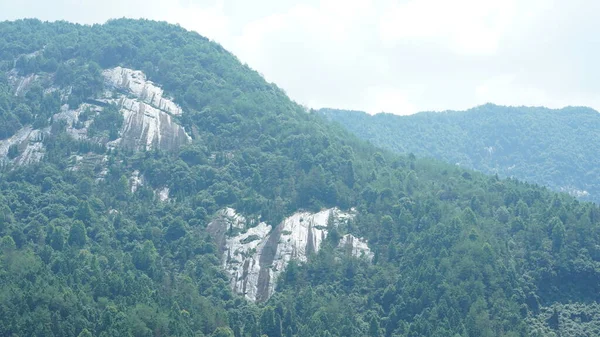 Beautiful Countryside View Waterfall Flowing Mountains Rainy Day — Stock Photo, Image