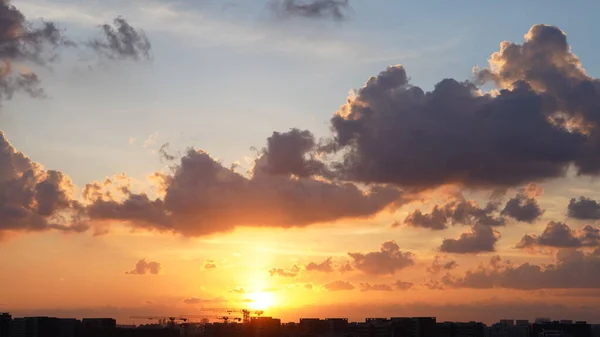 Beautiful Sunset View Colorful Clouds Sky City — Stockfoto