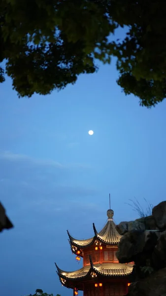 Torre China Vista Con Cielo Luz Luna Como Fondo Noche — Foto de Stock