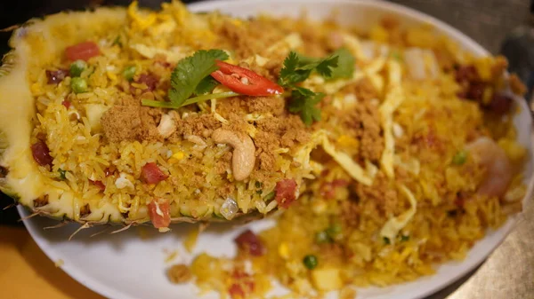 Tayland Lezzetli Yemekleri Çekici renklerle