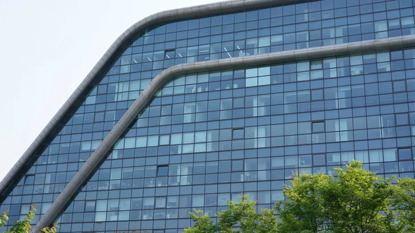 Modern tasarlanmış ofis manzarası Şangay 'da bulunuyor.
