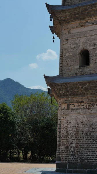 Birkaç Yüzyıl Önce Çin Kırsalında Inşa Edilmiş Eski Bir Kule — Stok fotoğraf