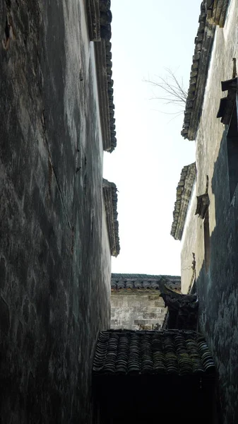 Hermosa Vista Tradicional Del Pueblo Chino Con Arquitectura Clásica Los —  Fotos de Stock