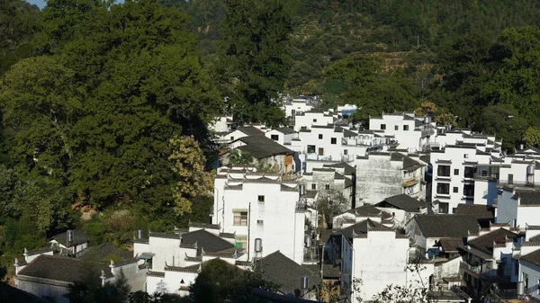 Όμορφη Παραδοσιακή Κινεζική Θέα Του Χωριού Την Κλασική Αρχιτεκτονική Και — Φωτογραφία Αρχείου