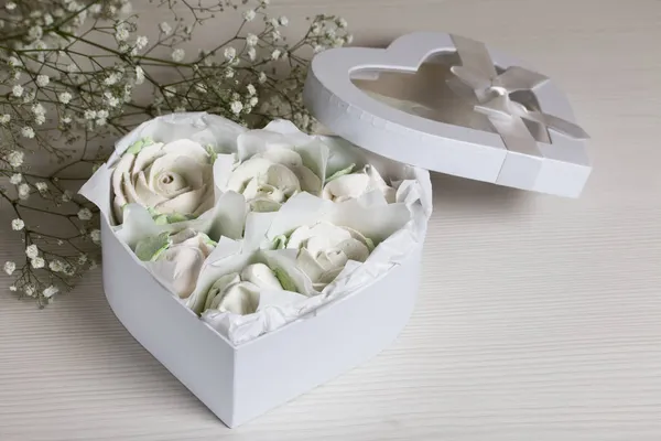 Homemade Marshmallow Gift Box Zephyr Roses Heart Shaped Box Tied — Stock Photo, Image