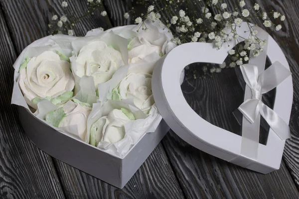 Homemade Marshmallow Gift Box Zephyr Roses Heart Shaped Box Tied — Stock Photo, Image