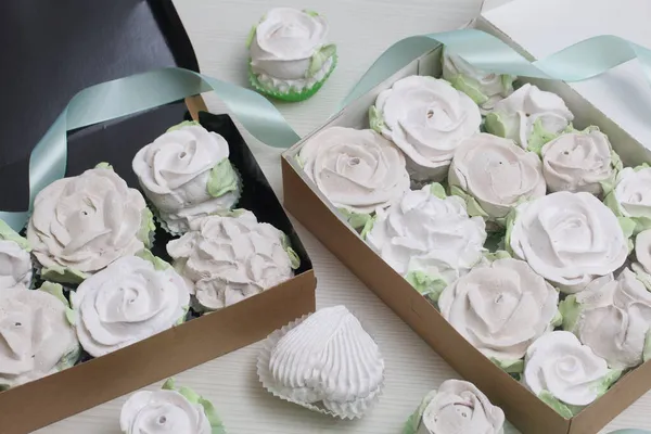Homemade Marshmallows Craft Boxes Gift Zephyr Form Roses Close Shot — Stock Photo, Image