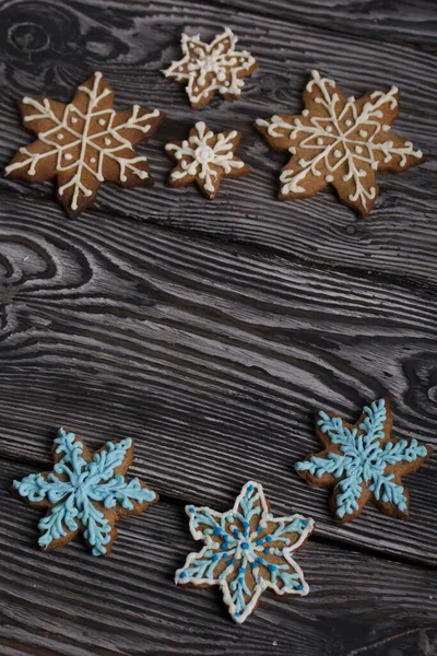 Gingerbread Cookies Shape Snowflake Decorated Sugar Glaze Gingerbread Cookies Shape — 图库照片