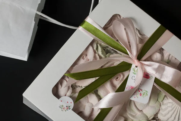 Homemade Marshmallow Gift Box Tied Ribbon Tied Bow Black Background —  Fotos de Stock