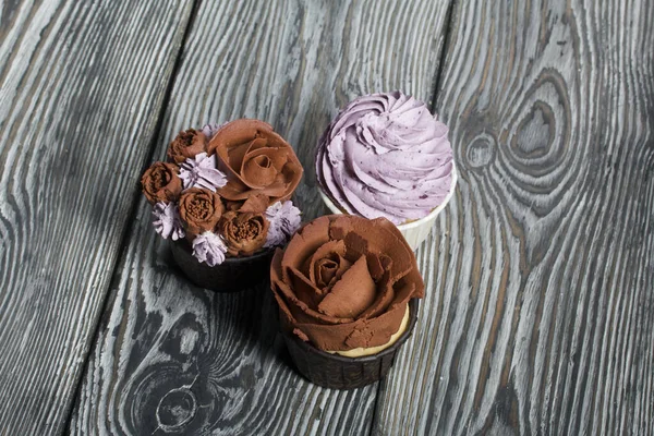 Cupcakes Cream Mascarpone Pine Boards Close — Stock Photo, Image