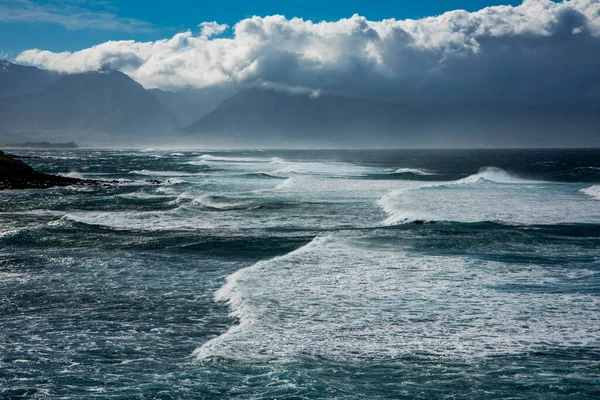 Maui Hawaii Dramatic View Waves Pacific Ocean Clouds West Maui — Stockfoto