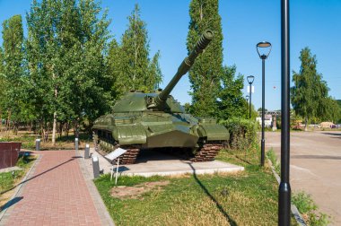 10 metre ağır tank.