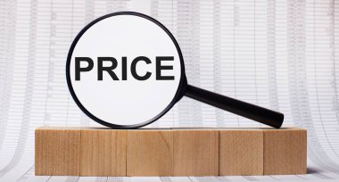 Ahşap küplerle ilgili raporların arka planında, üzerinde 