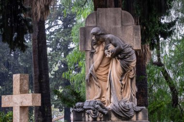 Rullan Pastor ailesine ait anıt mezarın heykel seti, Soller Mezarlığı, Mallorca, Balearic Adaları, İspanya