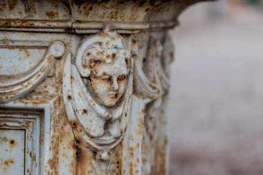 Alfred Corneau 'nun Fransız atölyesi Palma Mezarlığı, Mallorca, Balearic Adaları, İspanya' daki demir cenaze anıtı.