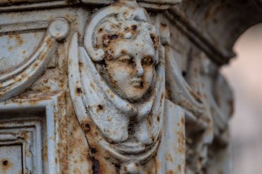 Alfred Corneau 'nun Fransız atölyesi Palma Mezarlığı, Mallorca, Balearic Adaları, İspanya' daki demir cenaze anıtı.