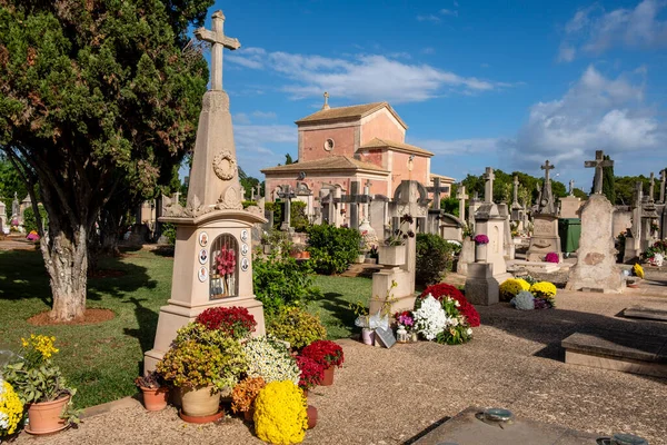 Кладбище Сантаньи Майорка Балеарские Острова Испания — стоковое фото