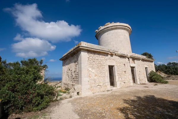 Far Vell deniz feneri (Na Popia), Sa Dragonera doğal parkı, Mallorca, Balear Adaları, İspanya