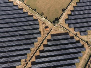 Parc Fotovoltaic Can Xim de S 'Aguila, güneş enerjisi plakaları, Llucmajor, Mallorca, Balear Adaları, İspanya