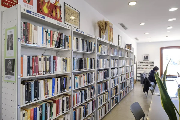 Biblioteca Comunale Gestita Dal Consiglio Comunale Aula Mar Centro — Foto Stock