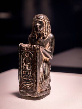 Kraliyet kâtibi Meryptah 'ın heykeli, Steatite, 19. hanedan hükümdarlığı II. Ramses, Mısır, Britanya Müzesi koleksiyonu.