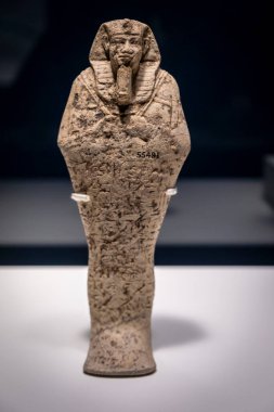 Firavun Taharka 'dan Ushebti, yılan, 25. hanedan, MÖ 690-664, Taharka' nın mezarı, Nuri, Sudan, British Museum 'un koleksiyonu.