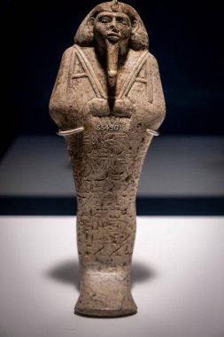 Firavun Taharka 'dan Ushebti, yılan, 25. hanedan, MÖ 690-664, Taharka' nın mezarı, Nuri, Sudan, British Museum 'un koleksiyonu.