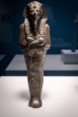 Firavun II. Amenhotep Ushebti, yılan, 18. hanedan, MÖ 1427-1400, Amenhotep II mezarı, krallar vadisi, Teb, Mısır, Britanya Müzesi koleksiyonu.