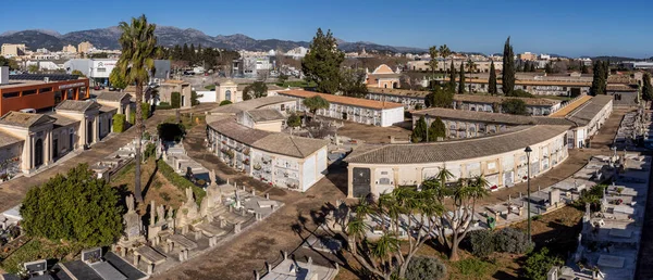 1820 yılında kurulan İnka belediye mezarlığı, Mayorka, Balearic Adaları, İspanya