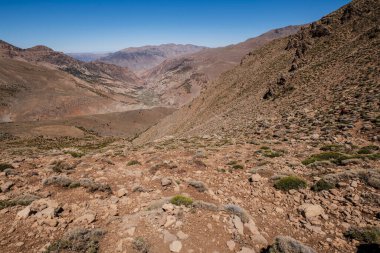Timaratine, MGoun trek, Atlas sıradağları, Fas, Afrika üzerinden Azib Ikkis 'e giden patika.