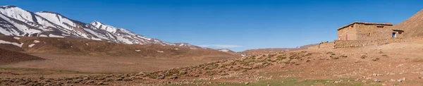 Tarkeddit Mountain Refuge Ighil Goun Trek Atlas Mountain Range Morocco — Fotografia de Stock