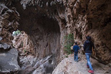 Imi N 'Ifri doğal köprüsü, Demnate, Atlas dağ sırası, Fas, Afrika