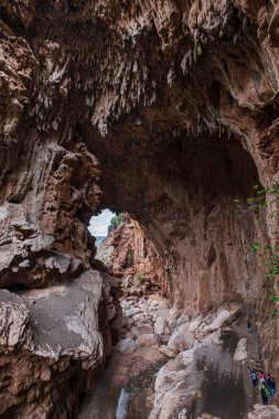 Imi N 'Ifri doğal köprüsü, Demnate, Atlas dağ sırası, Fas, Afrika