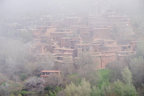 Casas Típicas Adobe Niebla Ait Blal Cordillera Del Atlas Morocco — Foto de Stock