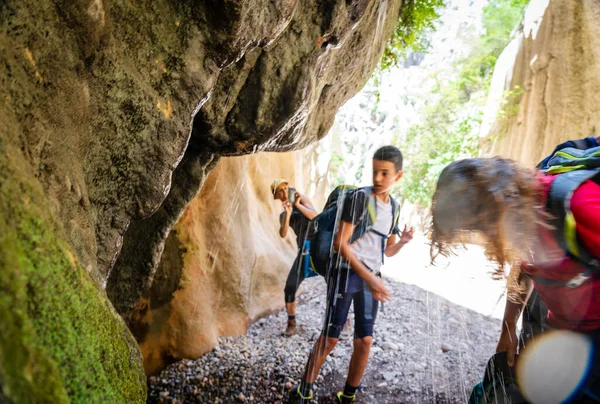 Tatlı su damlaları, Torrent de Pareis, Sa Calobra, Majorca, Balear Adaları, İspanya
