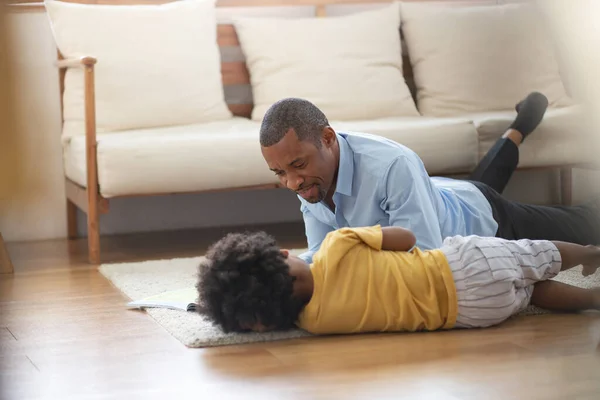 Happy Family Single Dad African American Father His Little Boy — Stock Photo, Image