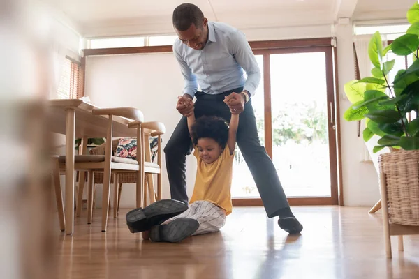 African American Father His Little Son Playing Floor Home Together — Stock Photo, Image