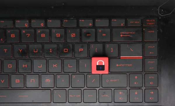 Laptop Keyboard Red Wooden Block Key Lock Symbol Insight Personal —  Fotos de Stock