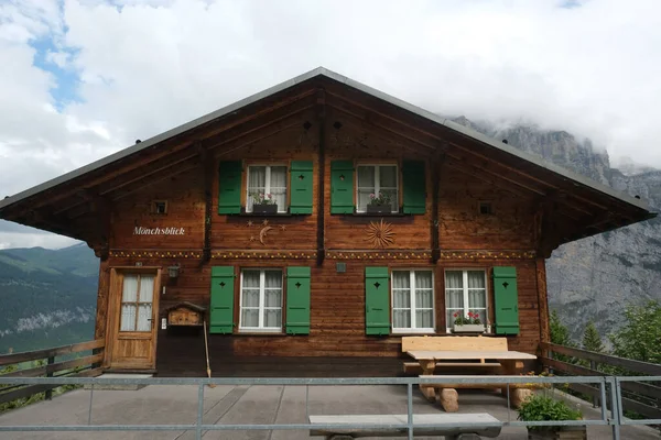 Murren Ελβετία Circa Ιούνιος 2022 Επιλεκτική Εικόνα Εστίαση Του Σπιτιού — Φωτογραφία Αρχείου