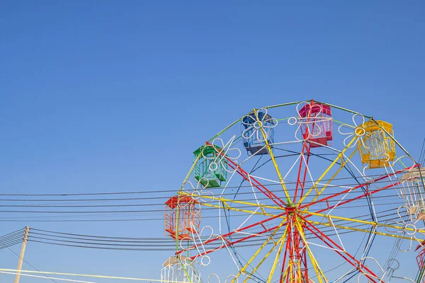 Ferris Wheel Background Blue Sky Space Text — Stock Photo, Image