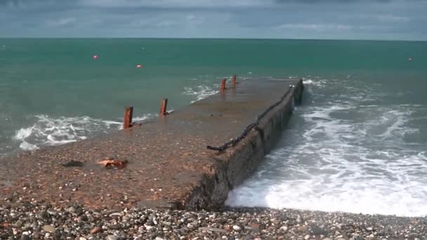 Море Морська Блакитна Хвиля Піною Відчуваю Спокій Прохолодно Розслабляюче Ідея — стокове відео