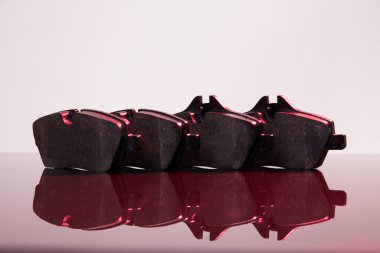 araba fren sistemi elemanı, fren pedleri