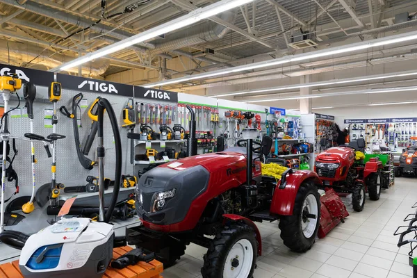 Minsk, Belarus - OCTOBER 27, 2021: garden equipment shop, tractor for farmers — 스톡 사진