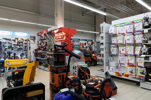 Minsk, Belarus - OCTOBER 27, 2021: shop of construction tools and equipment — 스톡 사진