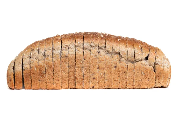 Brood van gesneden groot korrelbrood voor toast op een witte plaat close-up — Stockfoto